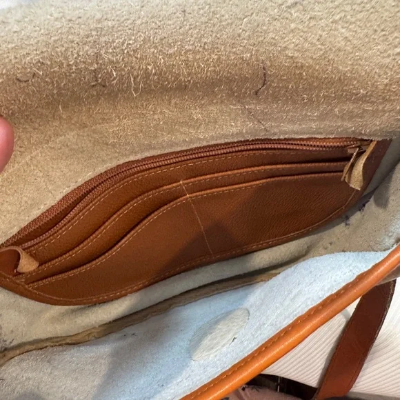 Dooney and Bourke AWL Cream Brown Leather Bag vintage the Calvary trooper 1980’s - Picture 3 of 15